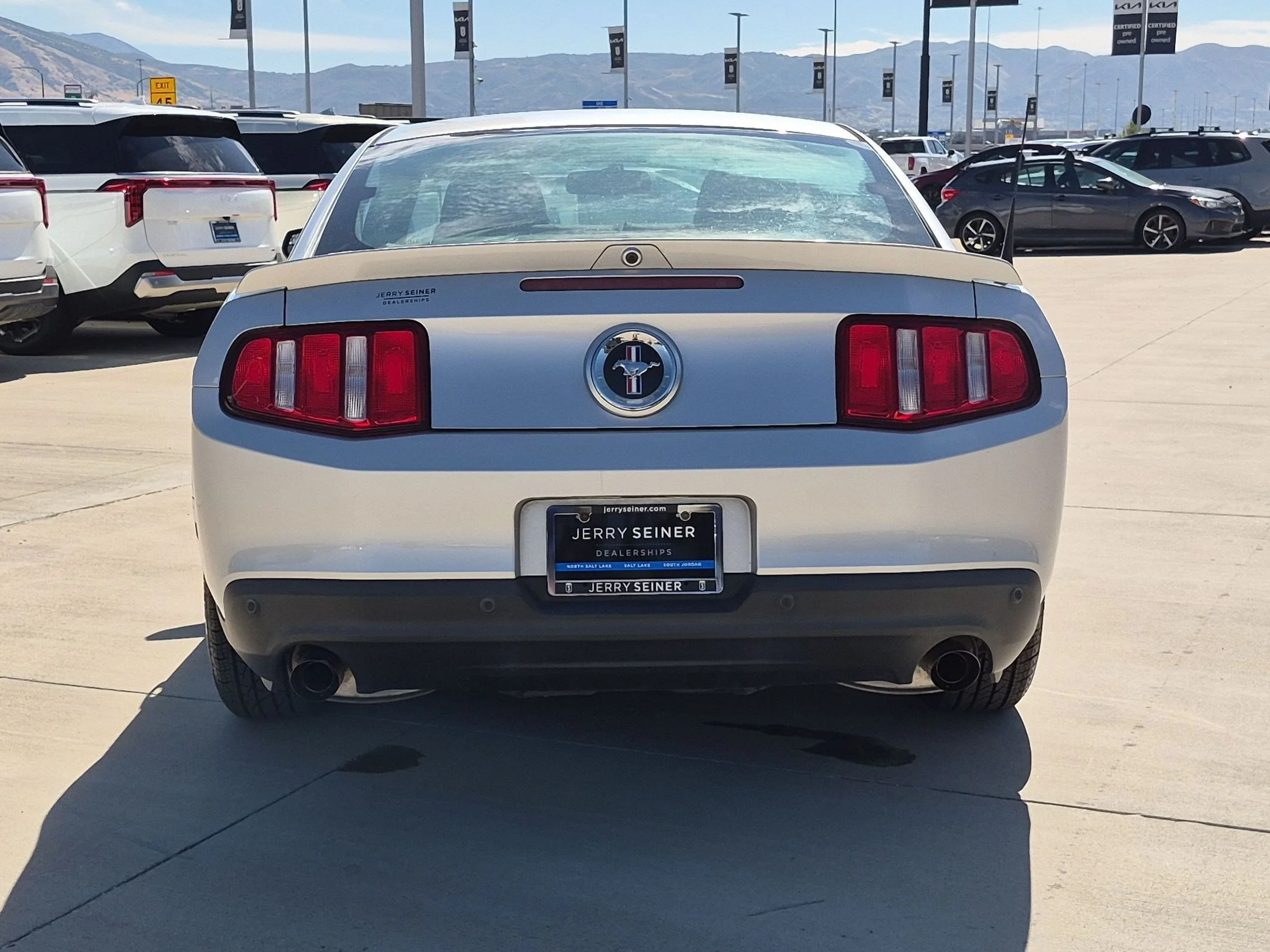 Used 2012 Ingot Silver Ford V6 Premium image 4