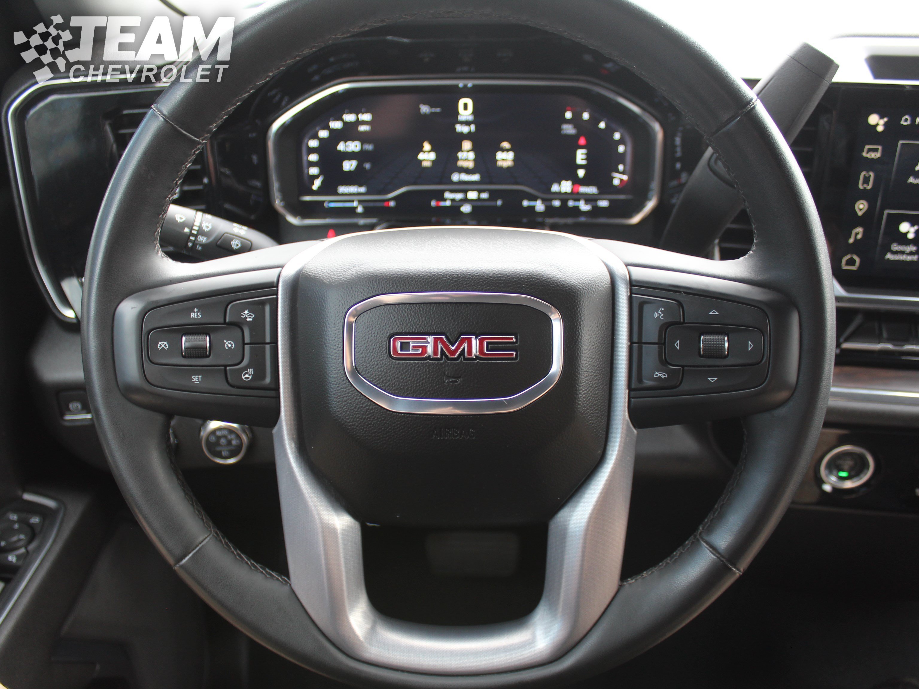 2023 GMC Sierra 1500 SLT - Photo 14