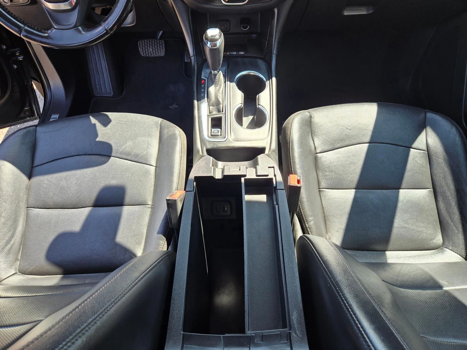 Used 2018 Mosaic Black Metallic Chevrolet Premier image 15