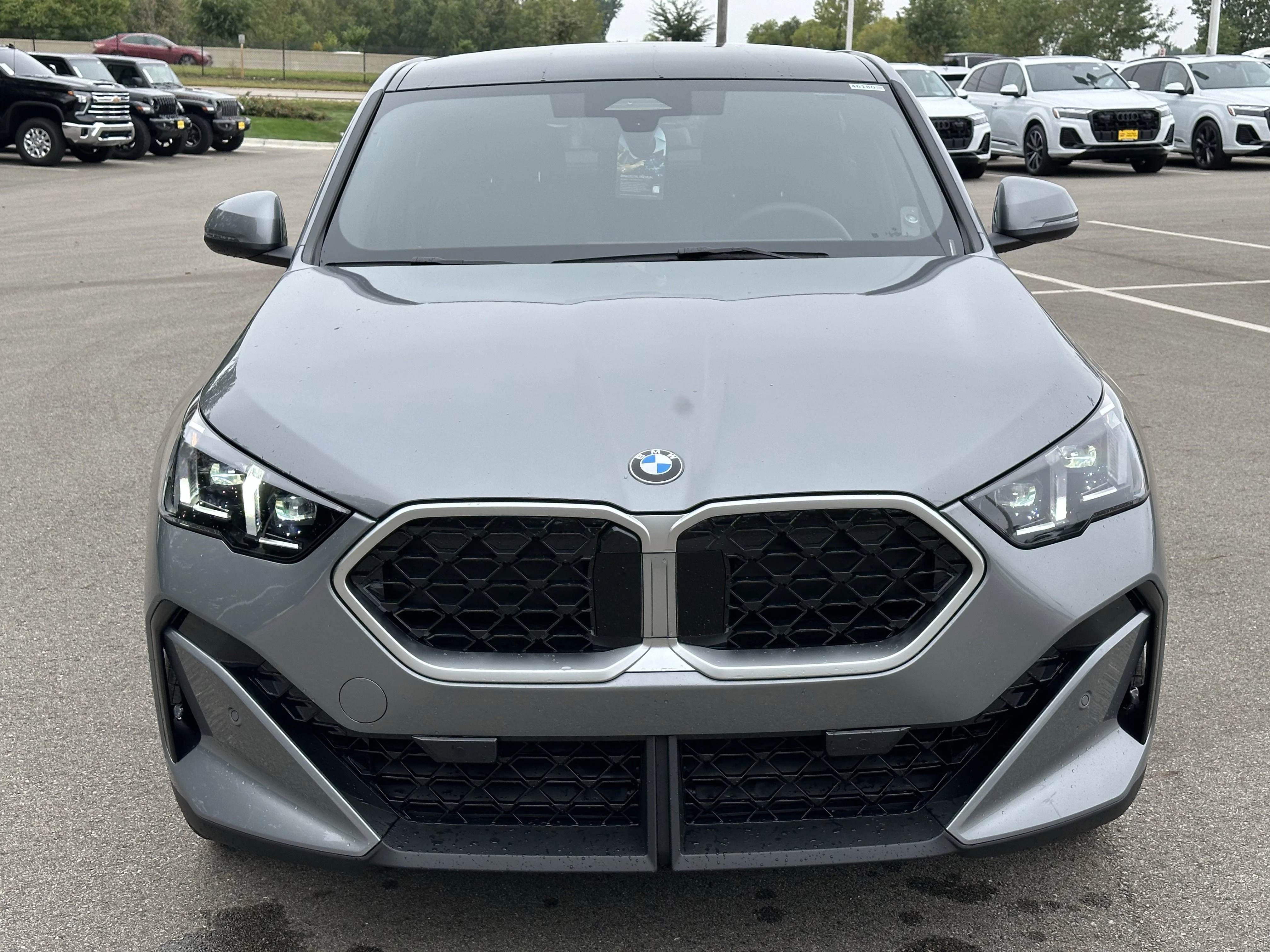 New 2026 Skyscraper Grey Metallic BMW xDrive28i image 2