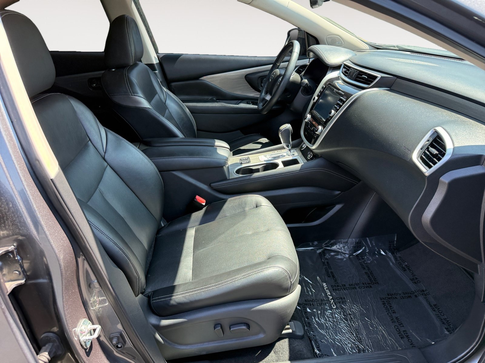 Used 2018 Gun Metallic Nissan SL image 19