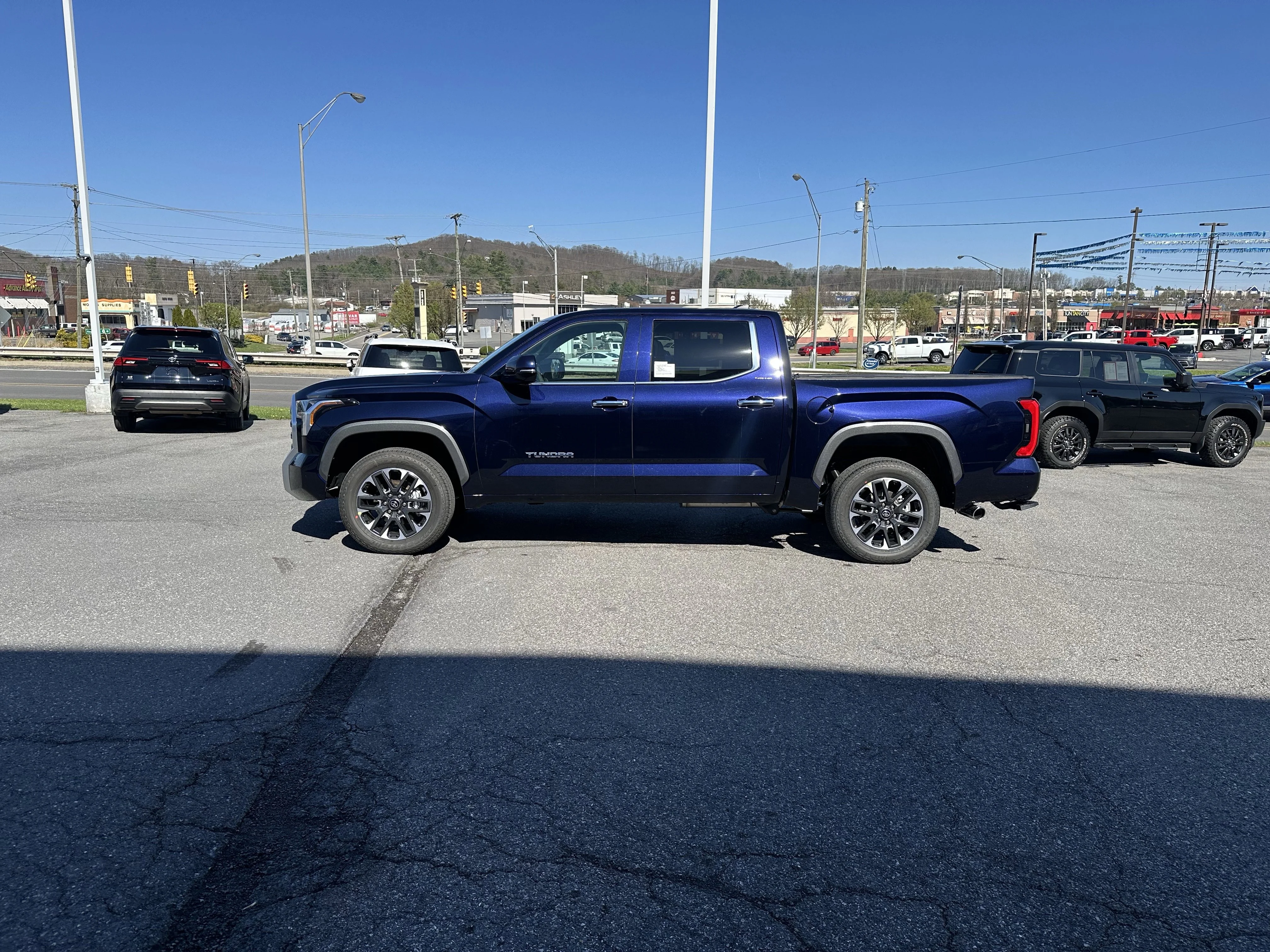 2026 Toyota Tundra Limited - Photo 6