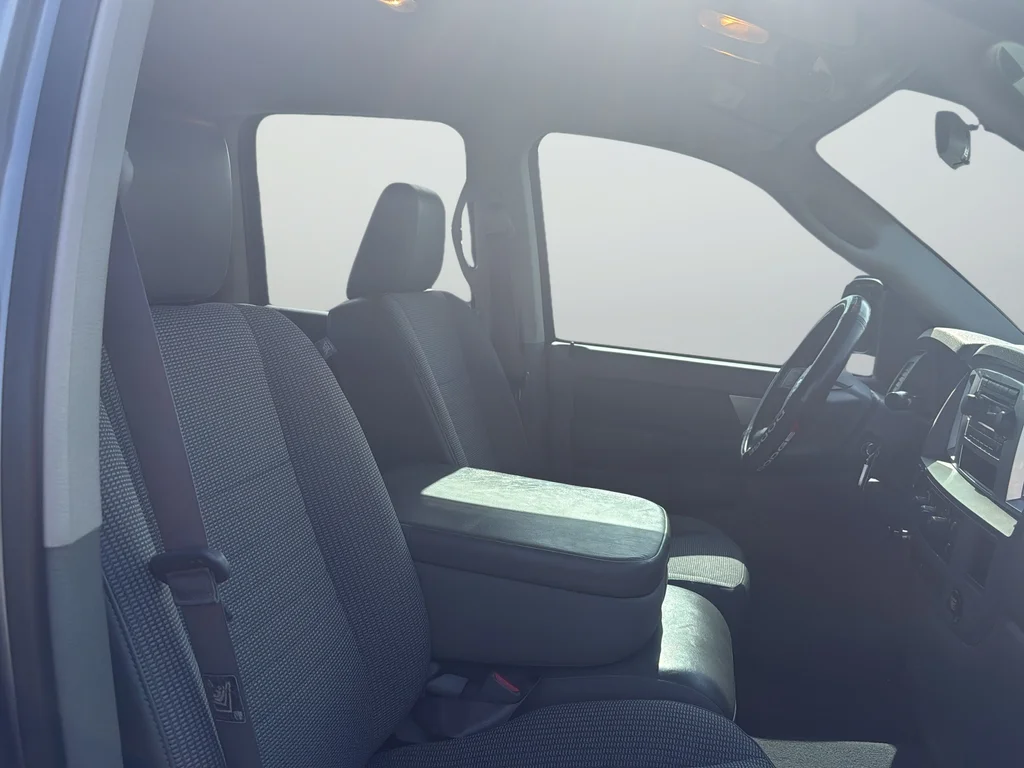 Used 2008 Gray Dodge SLT image 20
