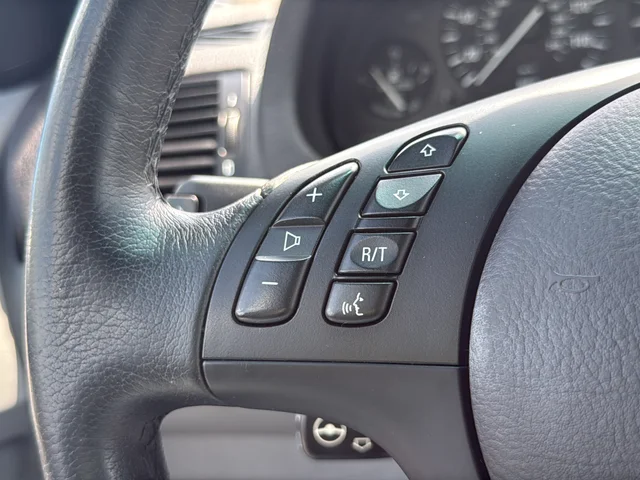 Used 2003 Black BMW 3.0i image 39