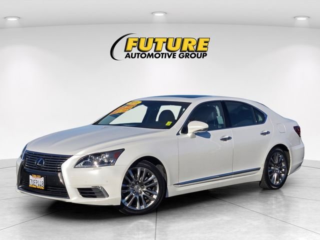 Used 2016 White Lexus 460 image 8