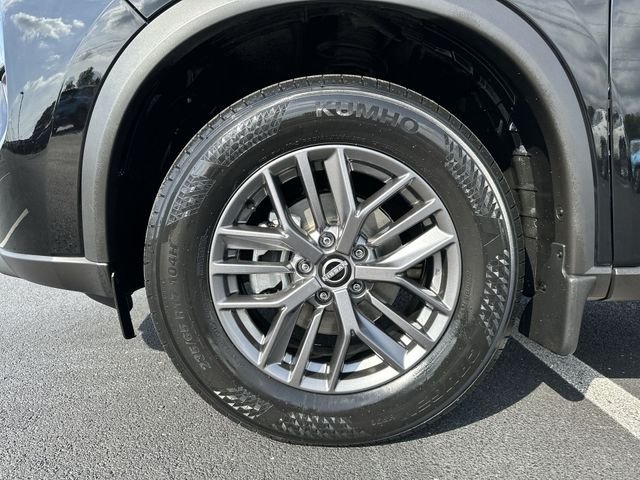 Used 2025 Black Nissan S image 16