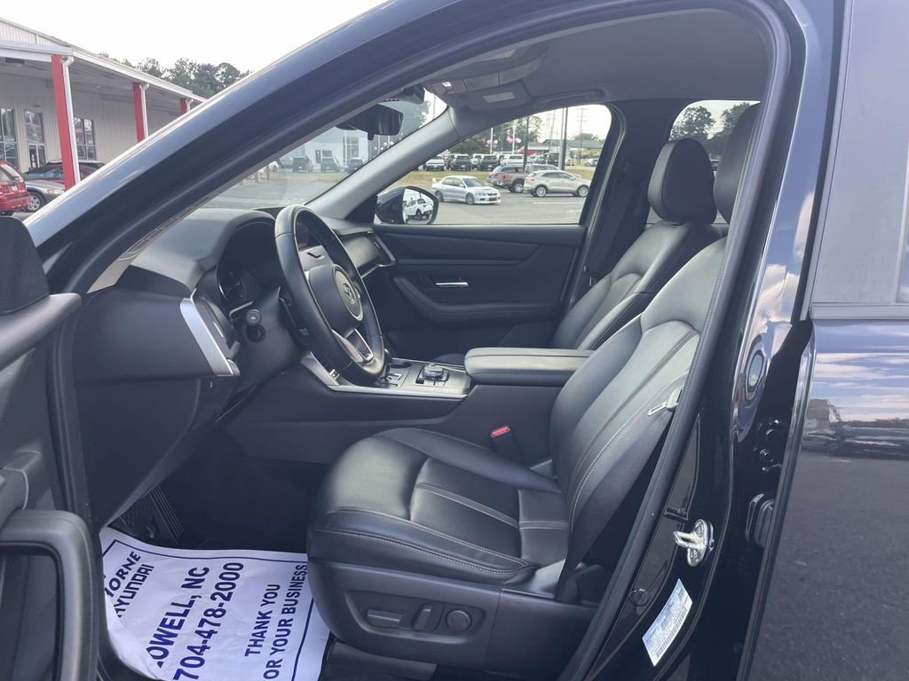 Used 2024 Black Mazda 3.3 Turbo Select image 17