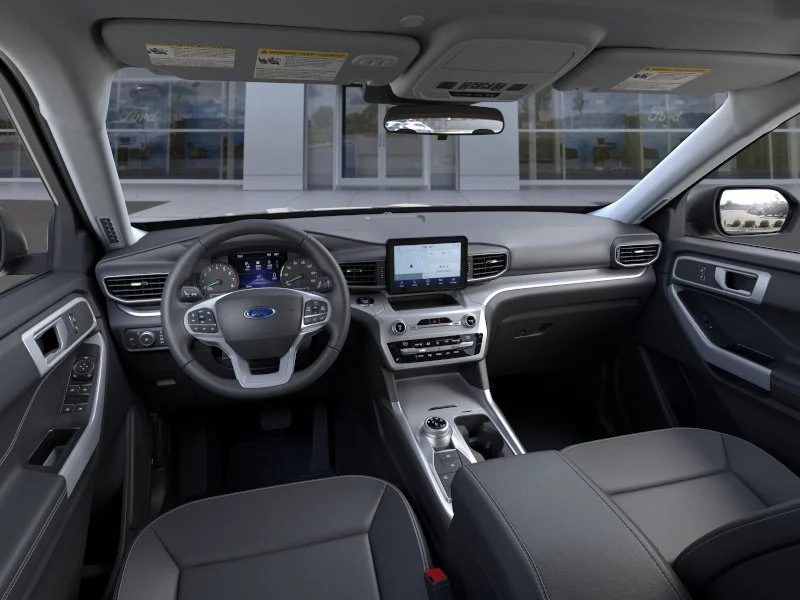 New 2024 Carbonized Gray Metallic Ford XLT image 9