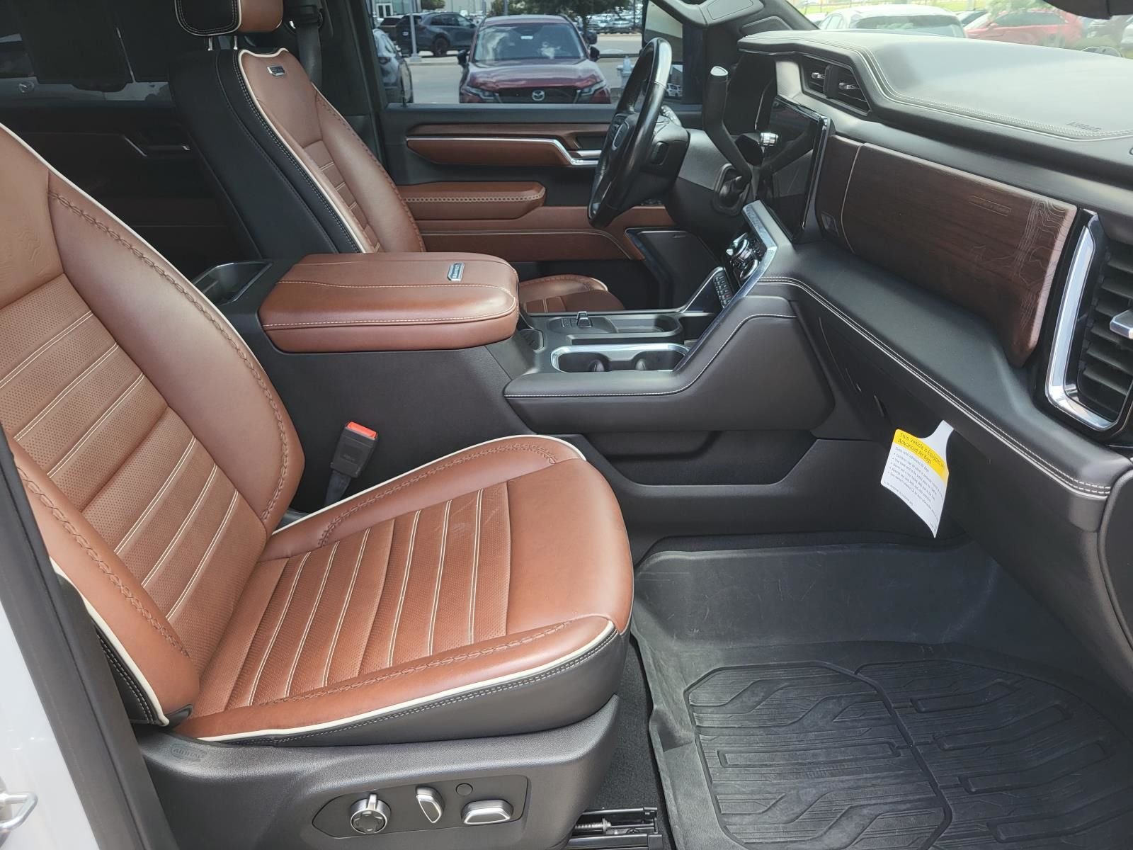 2024 GMC Sierra 3500HD Denali Ultimate - Photo 10