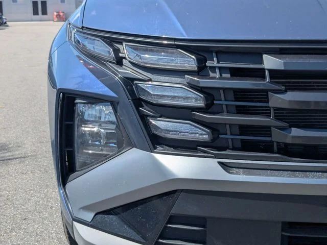 Used 2025 Blue Hyundai SEL image 9
