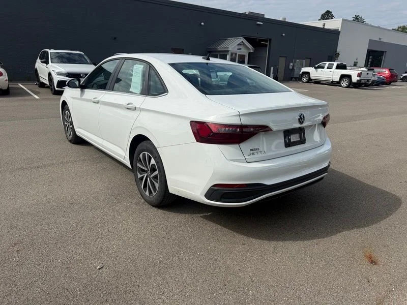 Used 2024 White Volkswagen 1.5T S image 15