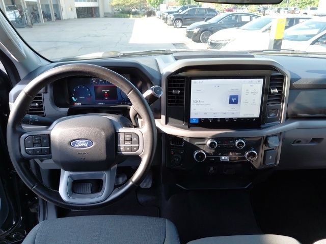 Used 2025 Black Ford XLT image 25