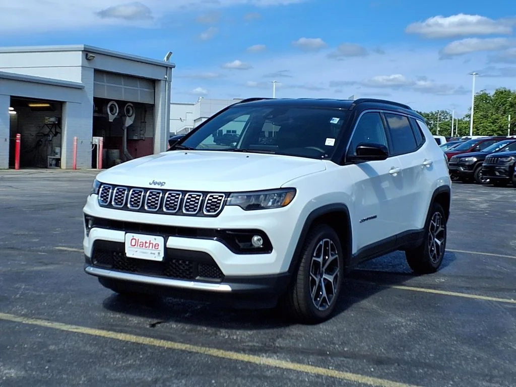 Used 2025 Jeep Compass Limited with VIN 3C4NJDCNXST511612 for sale in Kansas City