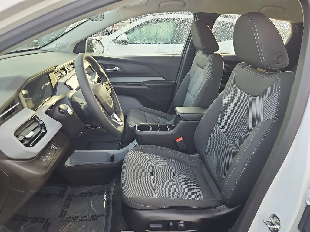 New 2027 Summit White Chevrolet LT image 21