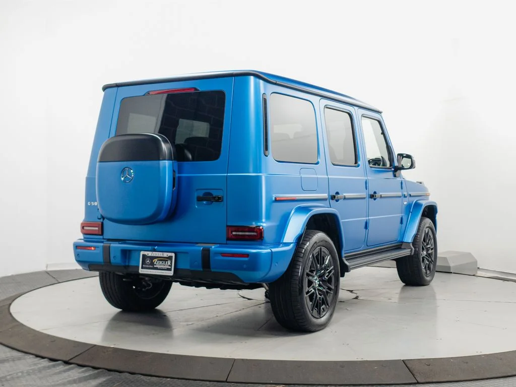 Certified Used 2025 MANUFAKTUR South Sea Blue Magno Mercedes-Benz G 580 image 33
