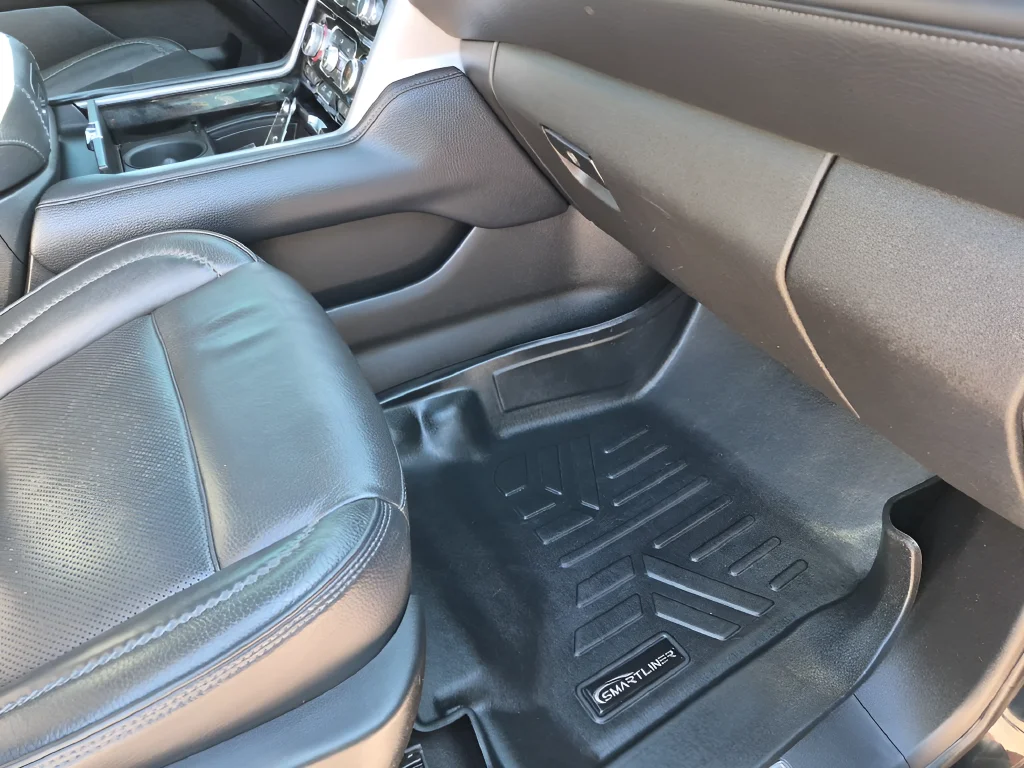 Used 2022 Black GMC Denali image 38