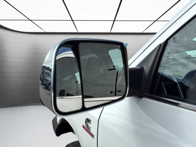 Used 2022 White Ram Big Horn image 16