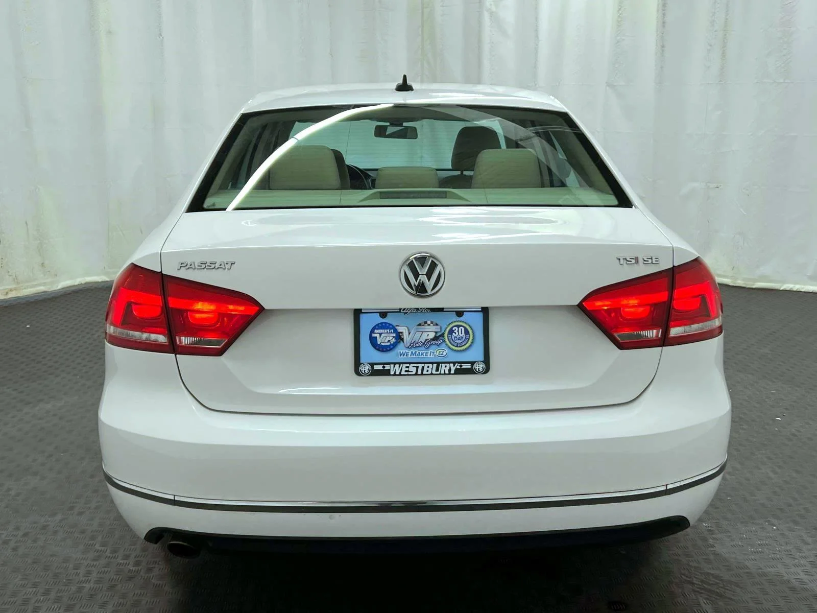 Used 2015 Candy White Volkswagen 1.8T SE image 7