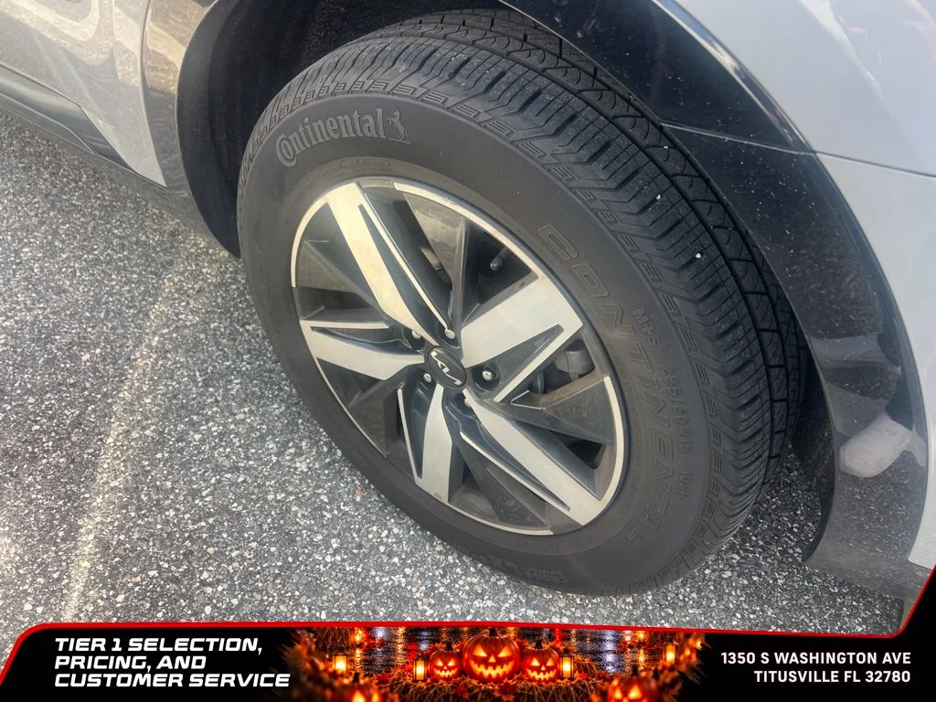 Used 2023 Gray Kia EX image 6