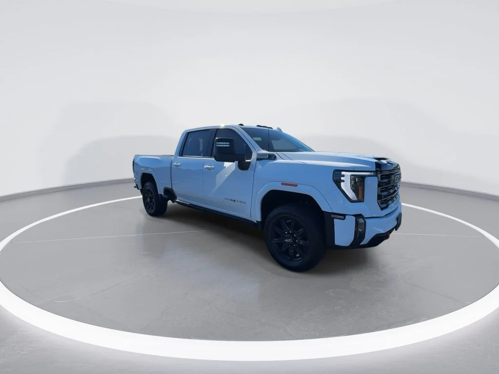 Used 2024 White GMC AT4 image 2