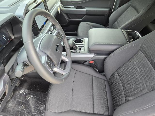 New 2026 Oxford White Ford XLT image 28