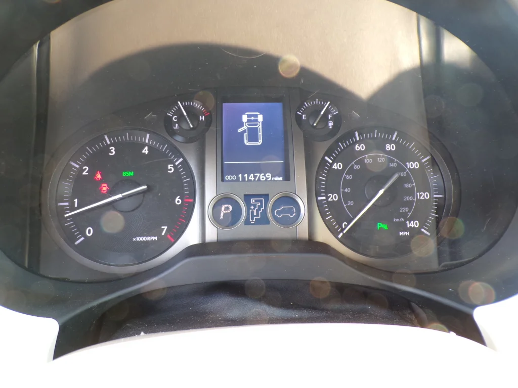 Used 2016 Starfire Pearl Lexus Base image 17