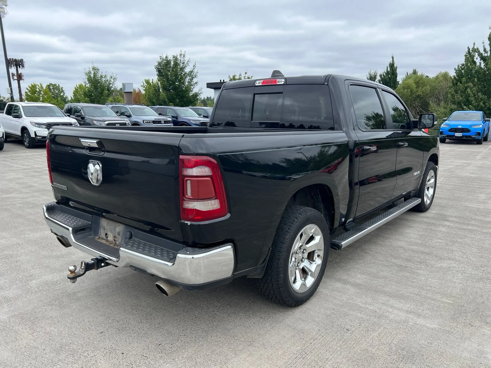 Used 2019 Diamond Black Ram Big Horn/Lone Star image 4