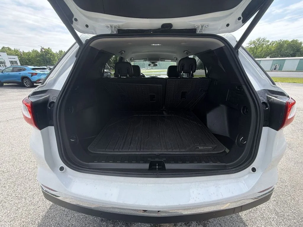 Used 2020 White Chevrolet LT image 25