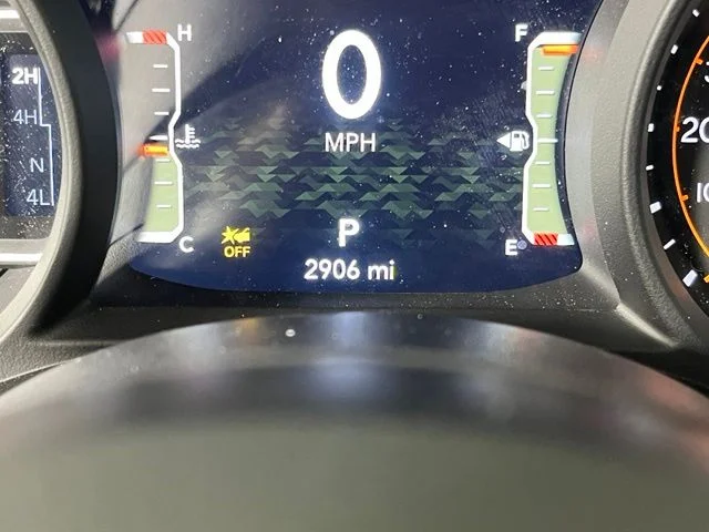 Used 2026 White/off-white Jeep Sport S image 27