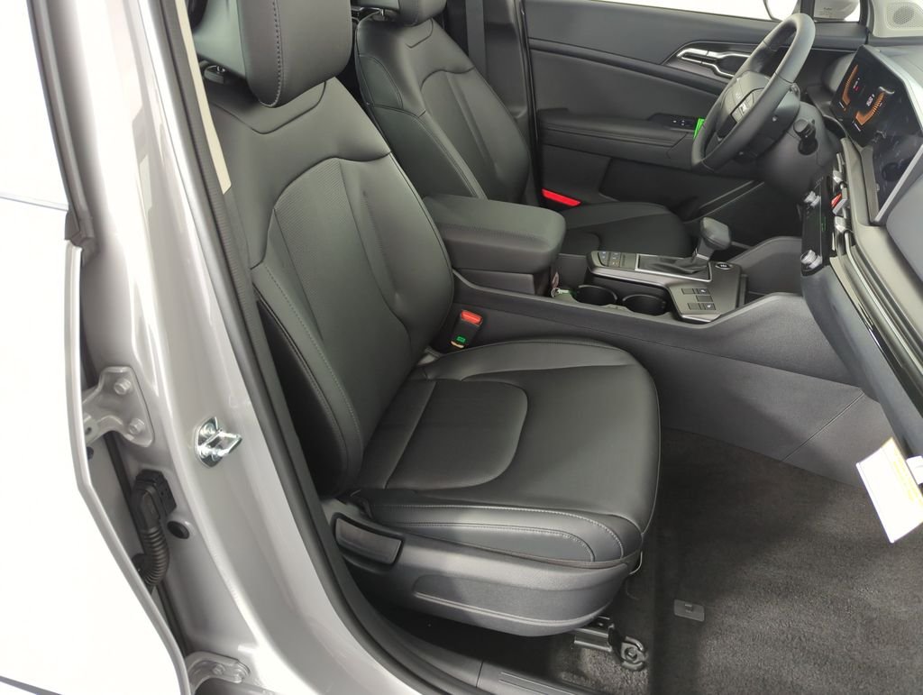 New 2026 Wolf Gray Kia EX image 36