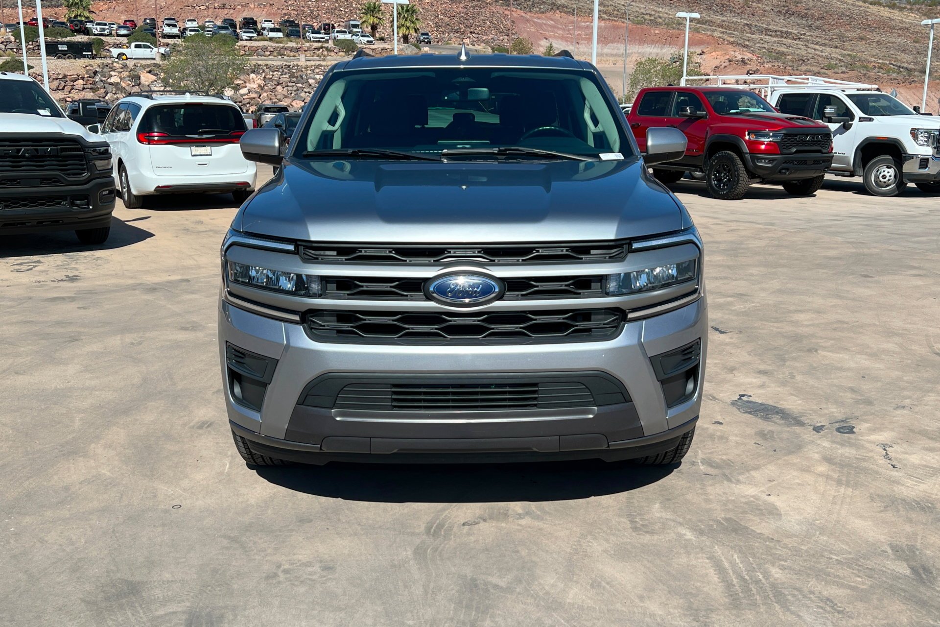 Used 2024 Silver Ford XLT image 9