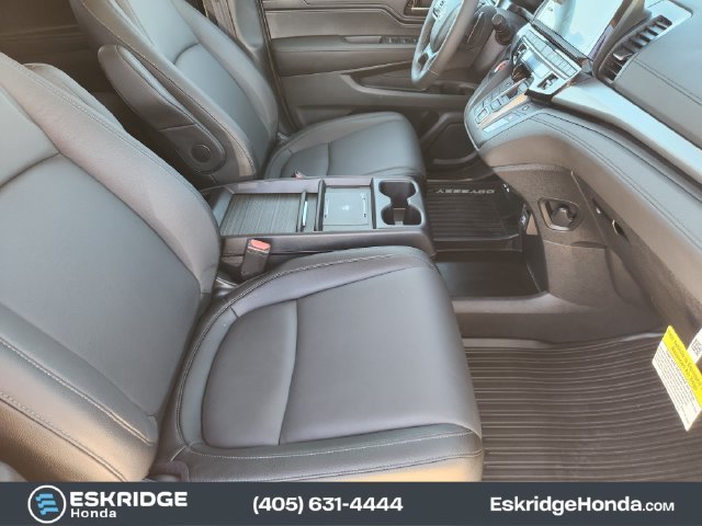 Certified Used 2026 Solar Silver Metallic Honda EX-L image 15