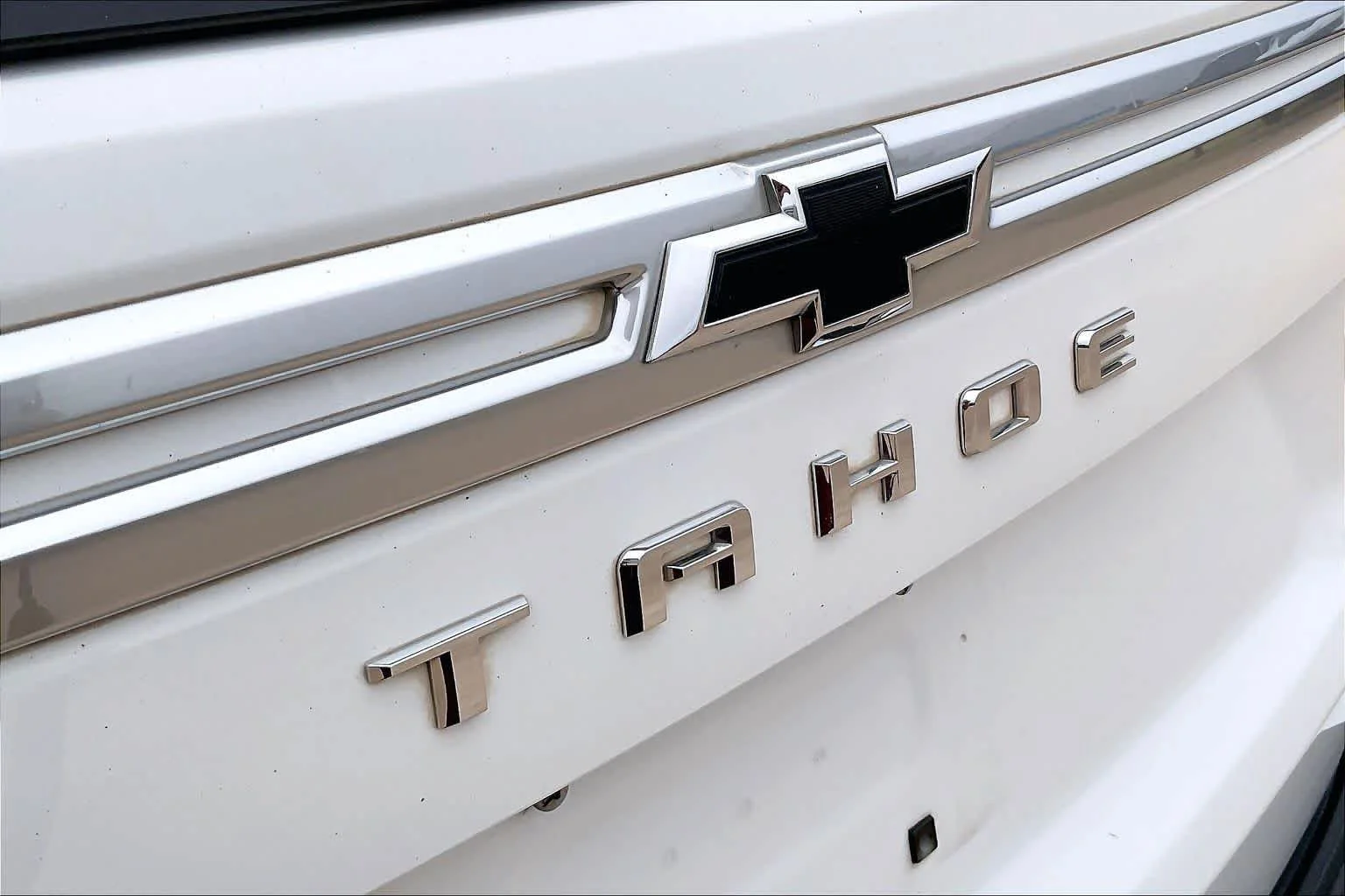 Used 2021 Summit White Chevrolet High Country image 31