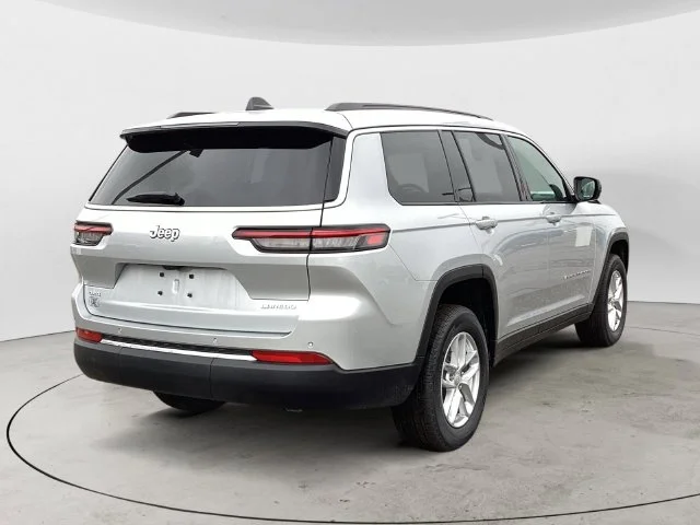 New 2026 Silver Jeep L LAREDO X 4X4 image 5