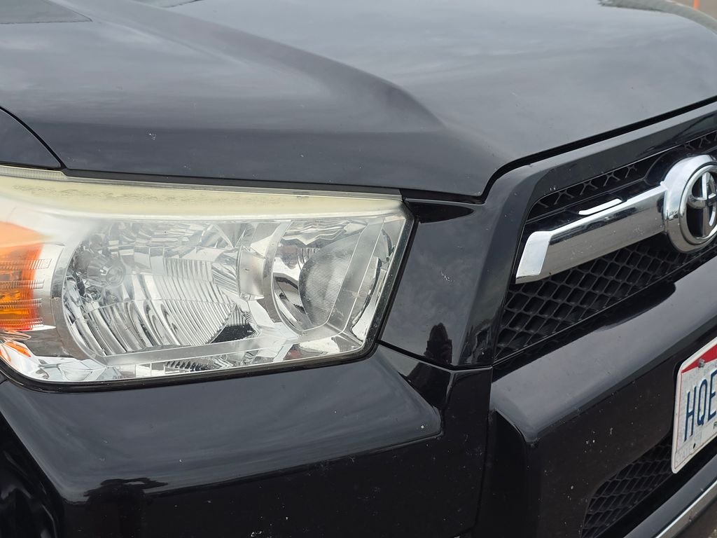 Used 2013 Black Toyota SR5 image 13