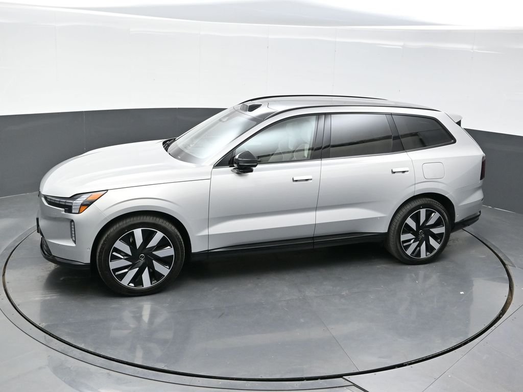 2025 Volvo EX90 Ultra - Photo 31