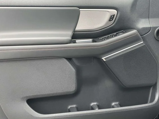 2025 Ford Expedition Active - Photo 15