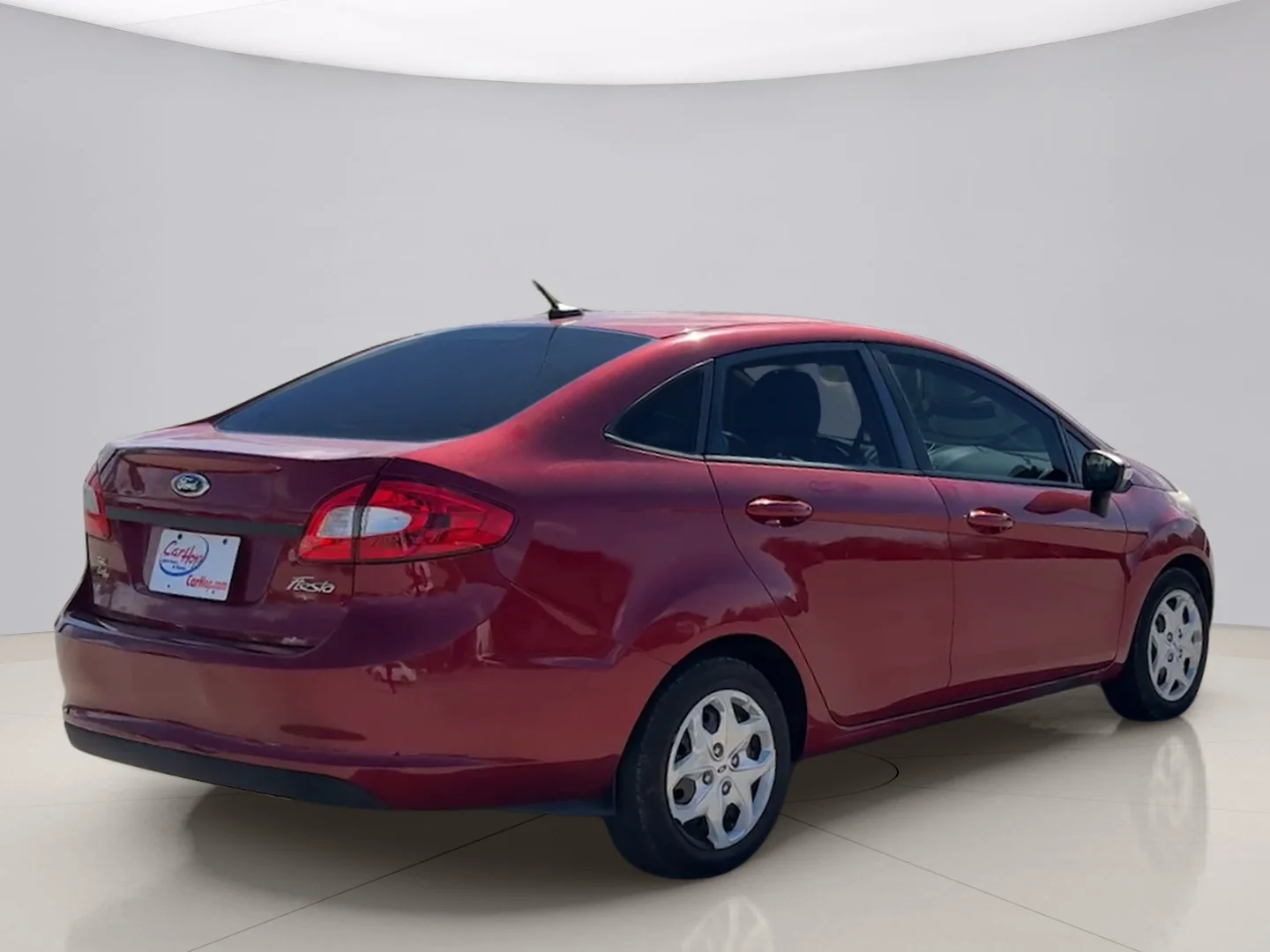 Used 2013 Red Ford SE image 5