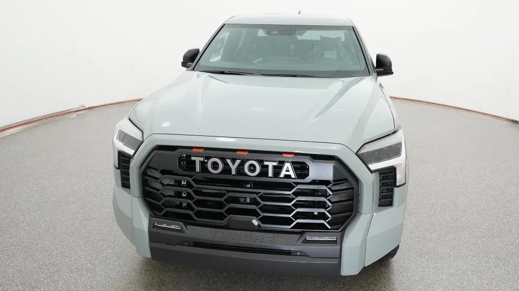 New 2026 Lunar Rock Toyota SR5 image 39
