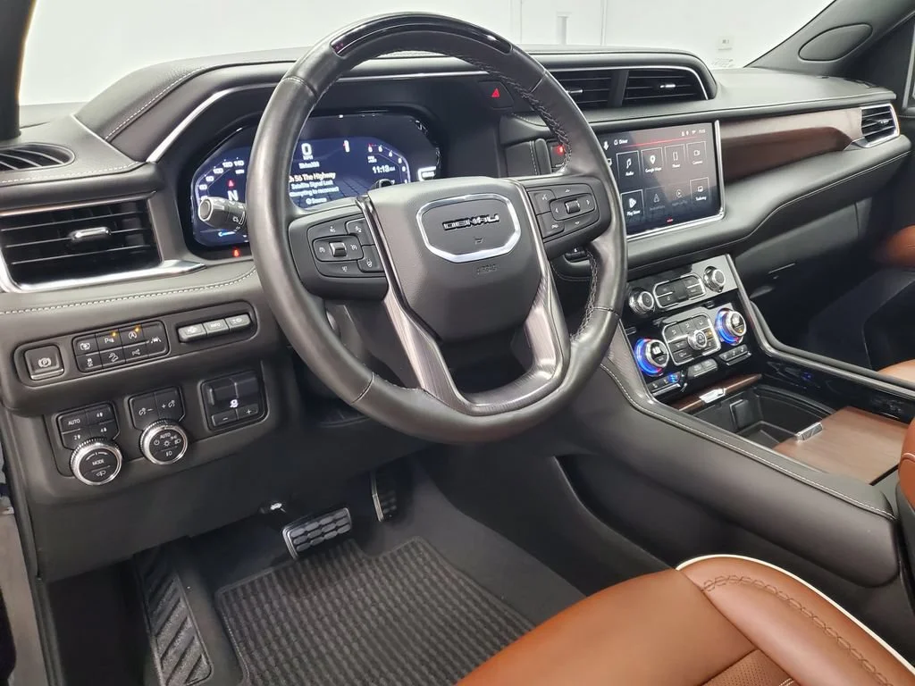 Used 2024 Midnight Blue Metallic GMC Denali Ultimate image 8