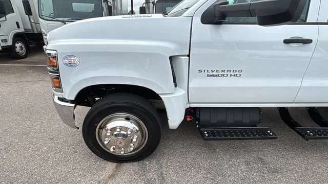 Used 2023 Summit White Chevrolet Work Truck image 31