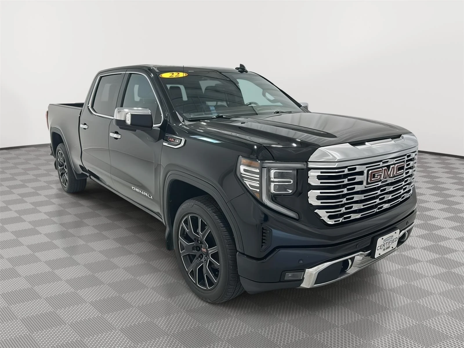 Used 2022 Onyx Black GMC Denali image 6