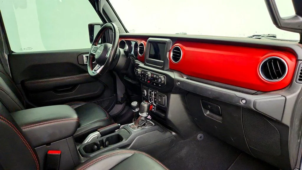 Used 2021 Sting-Gray Clearcoat Jeep Rubicon 4x4 w/ 8-Speed Auto & Freedom Top Hardtop image 24