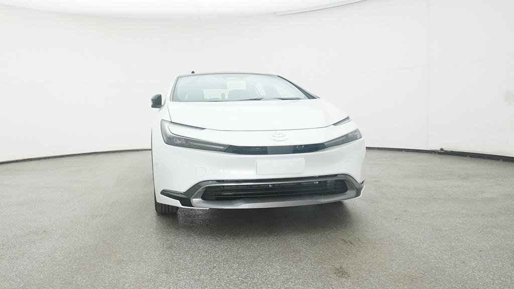 New 2025 Wind Chill Pearl Toyota XLE image 18
