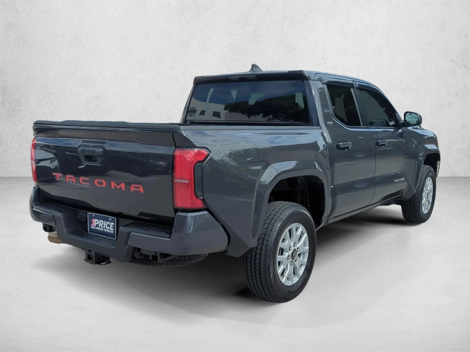 Used 2025 Underground Toyota SR5 image 5