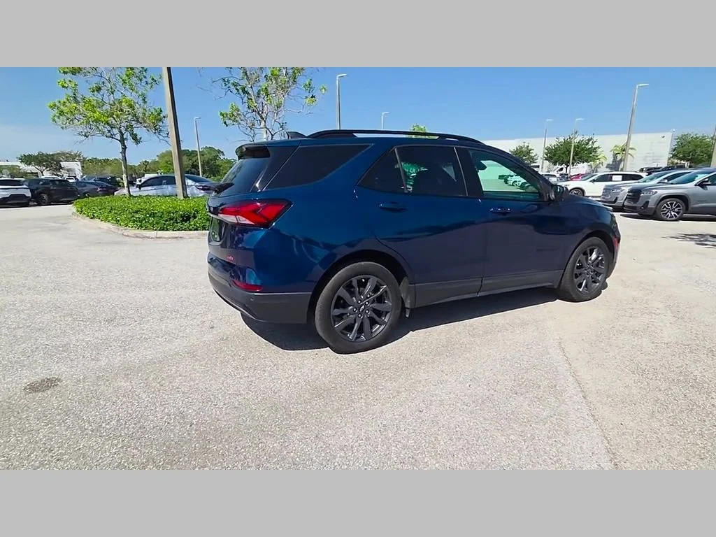 Used 2022 Blue Glow Metallic Chevrolet RS image 37