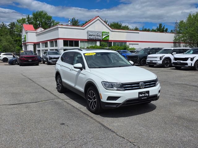 Used 2021 Pure White Volkswagen 2.0T SE image 30
