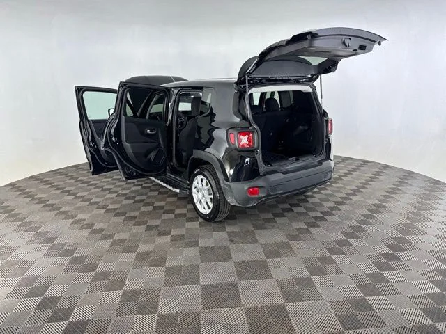 Used 2023 Black Jeep Latitude image 18