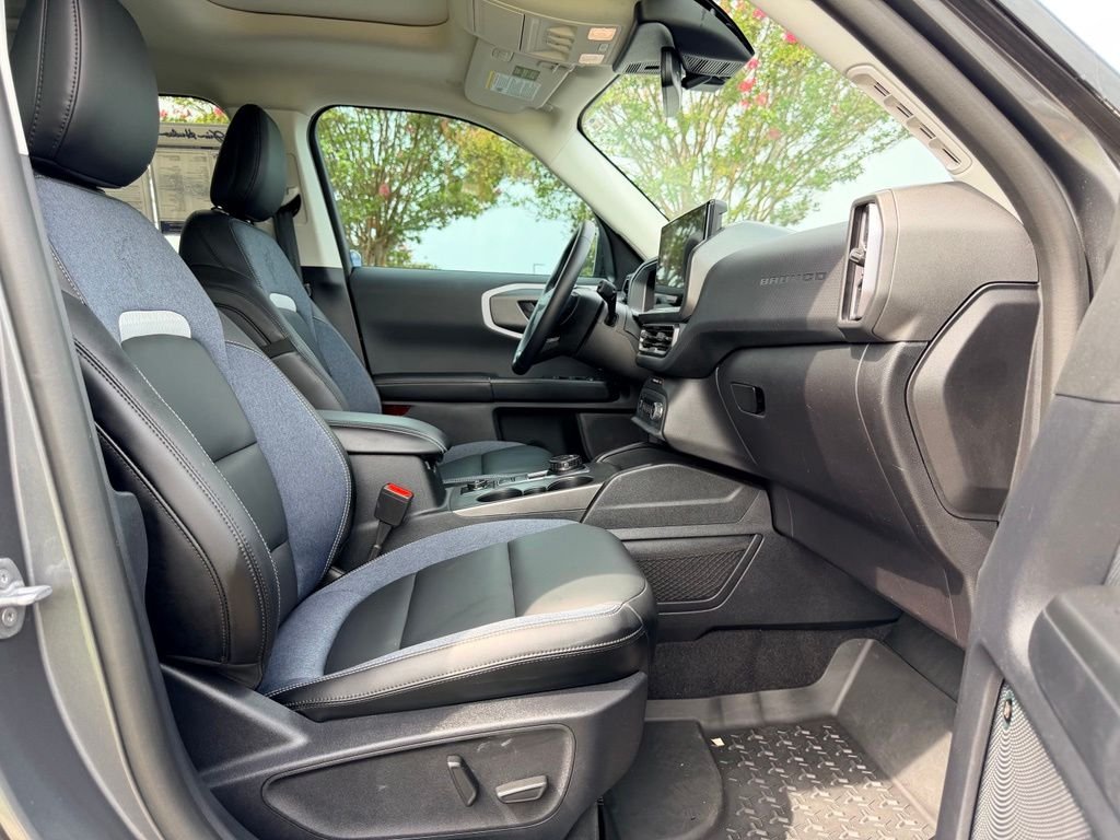Used 2025 Gray Ford Outer Banks image 10