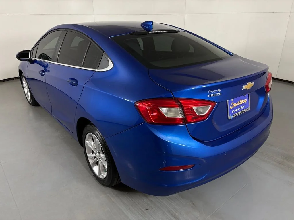 Certified Used 2019 KINETIC BLUE METALLIC Chevrolet LT image 7